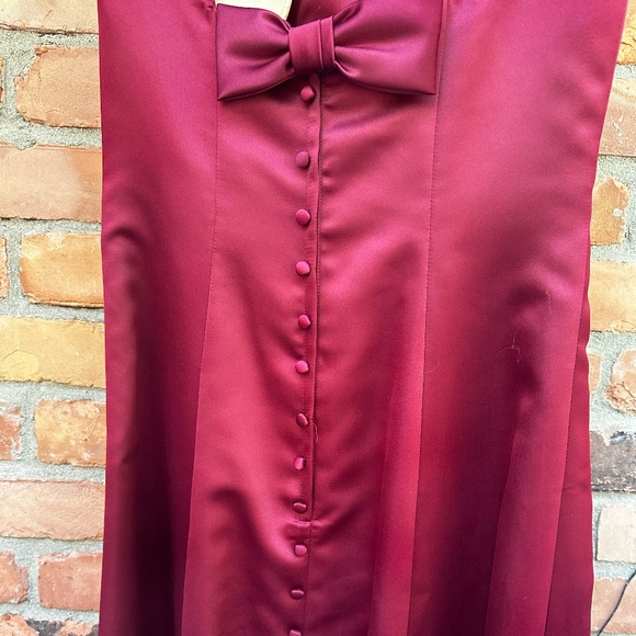 Alfred Angelo Burgundy Prom / Bridesmaid Gown - Picture 6 of 7